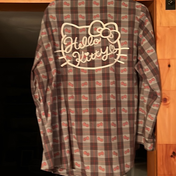Hello Kitty Plaid Shirt. - Picture 3 of 4